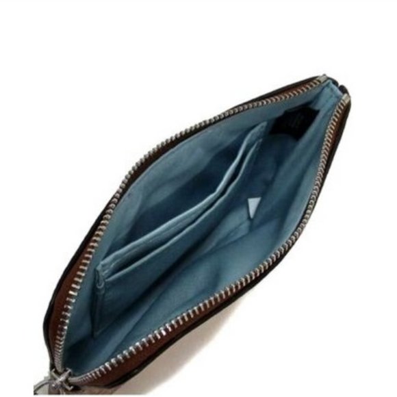 Corner Zip Wristlet In Signature Canvas Khaki / Marble Blue - Picture 11 of 11